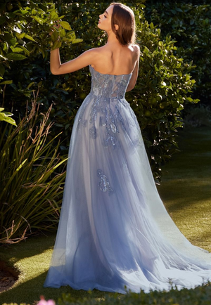 STRAPLESS BLUE BALL GOWN