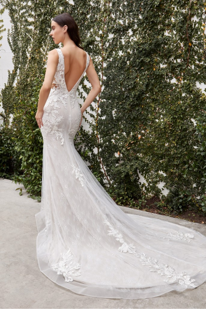 AVERY LACE WEDDING GOWN